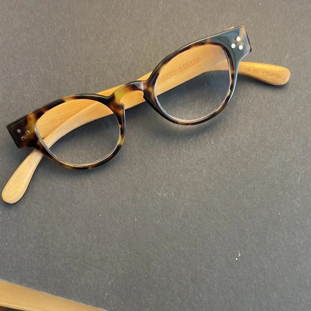 eye bobs DotheLimbo Readers+3.00w/case - Picture 6 of 8